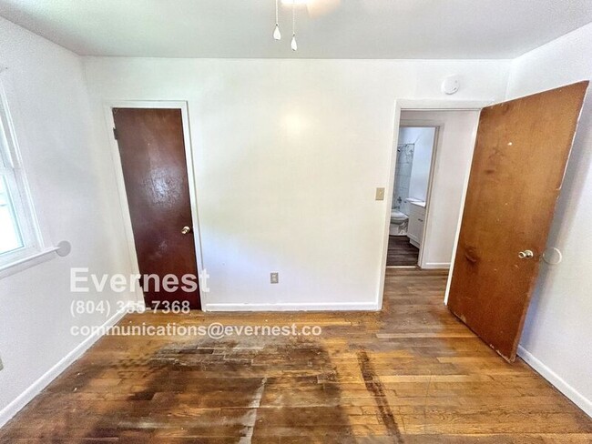 Building Photo - 1804 Trenton St