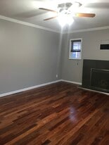 Building Photo - 209 Tibbetts Rd