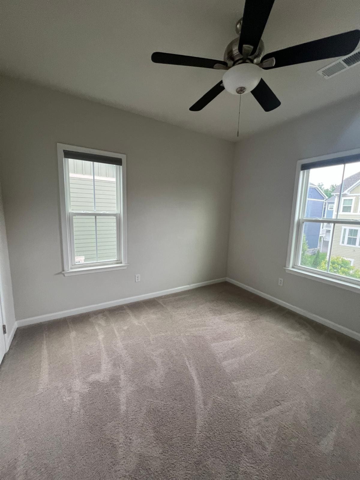 Upper Level Third Bedroom - 2010 Hemlock Ln