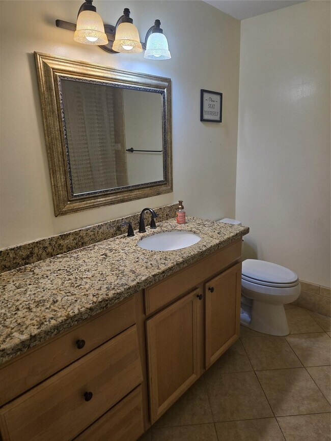 Building Photo - 8236 9th Ct