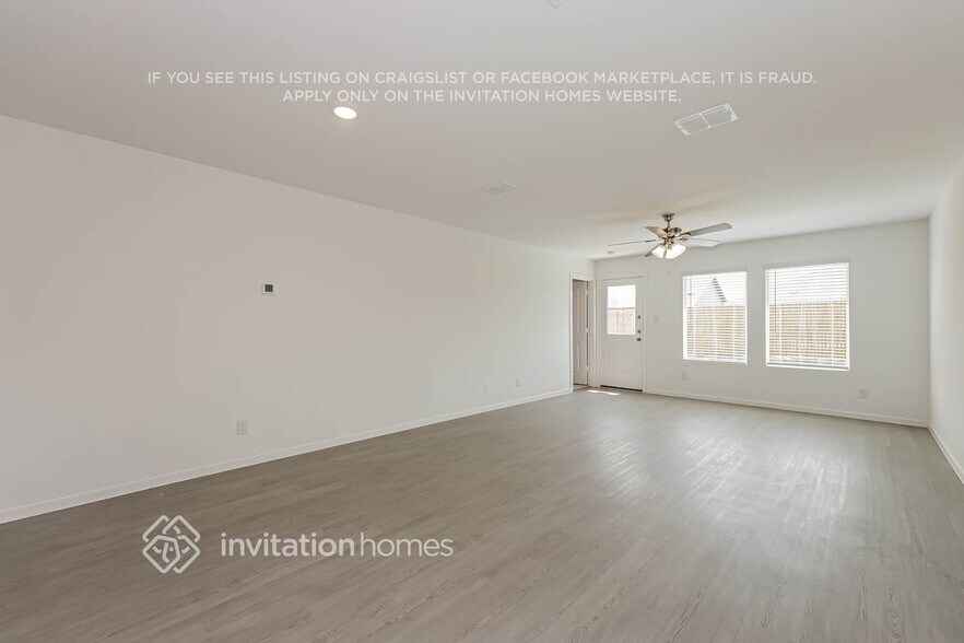 Building Photo - 1207 Canyon Wren Dr