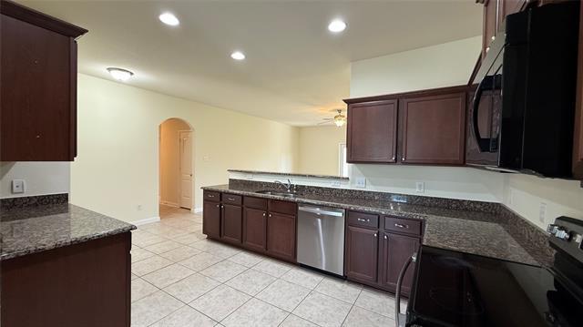 Building Photo - 1829 Persimmon Dr