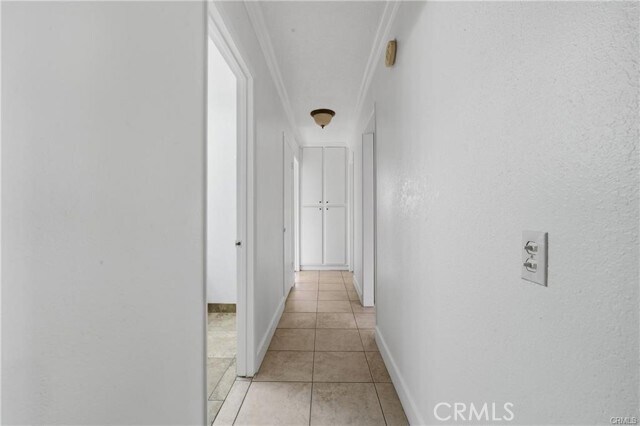 Building Photo - 937 N Greenpark Ave