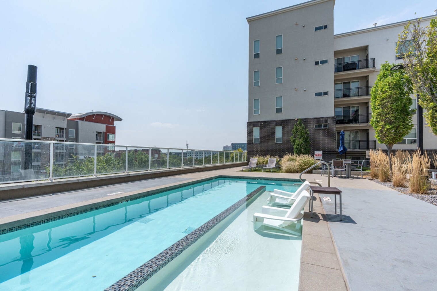 Building Photo - 489 E 400 S