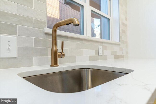 Building Photo - 2563 E Elkhart St