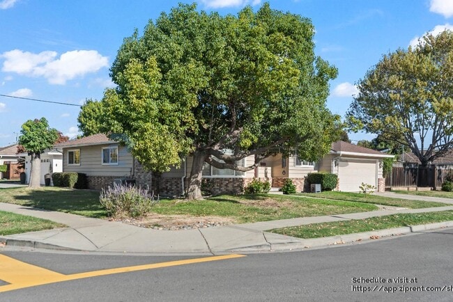 Building Photo - 38440 Farwell Dr