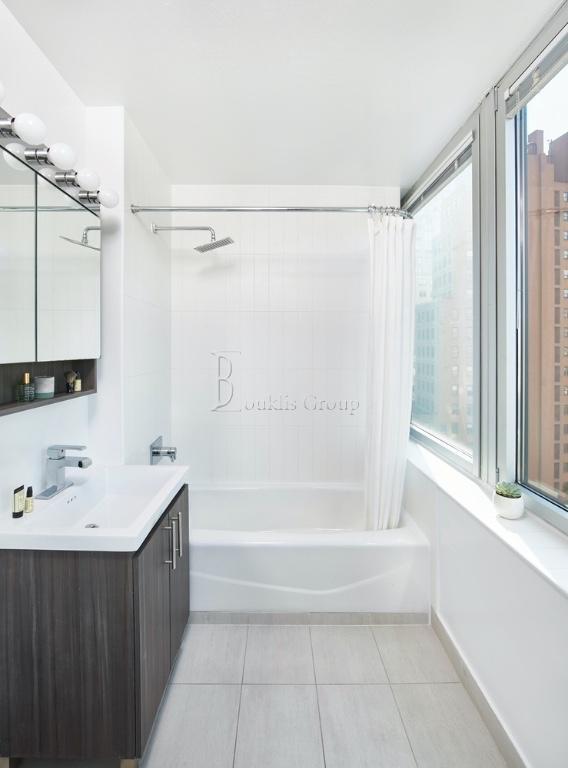 Building Photo - 1 bedroom in NEW YORK NY 10038