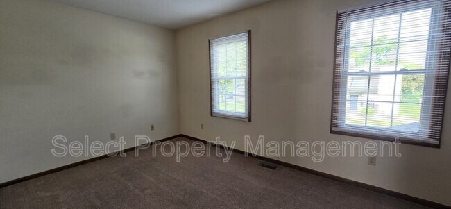 Building Photo - 5438 Evard Rd