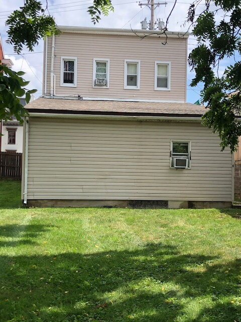 Building Photo - Two Bedroom Apartment in Downtown Westminster