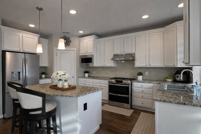 Building Photo - 34202 SE Ash St