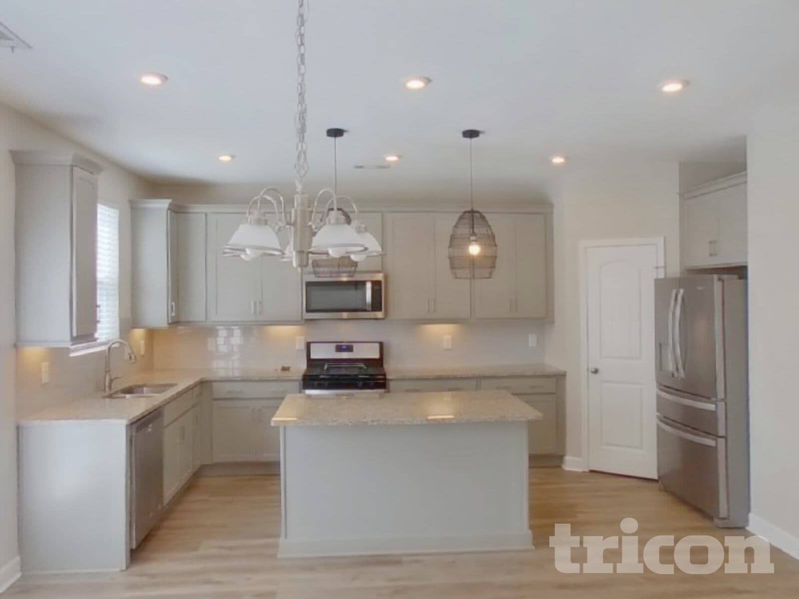 Building Photo - 323 Disley Way