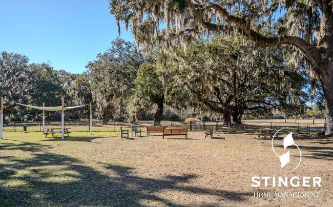 Building Photo - 900 Brotherhood Rd