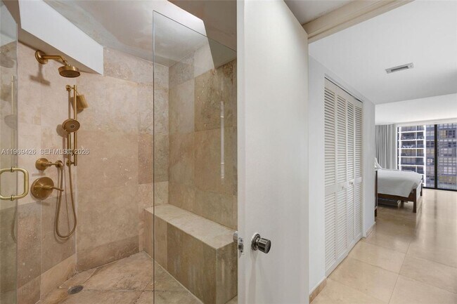 Building Photo - 1915 Brickell Ave