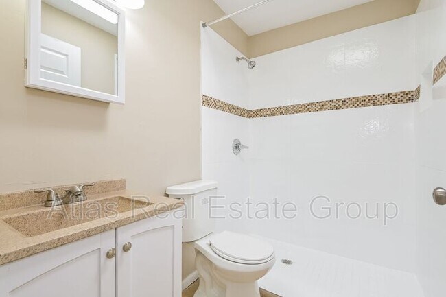 Building Photo - 8464 E Ruby Dr