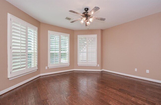 Building Photo - 5007 Barlow Bend Ln