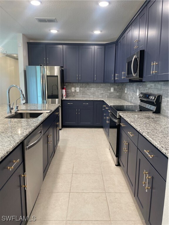 Building Photo - 8750 Cascade Price Cir