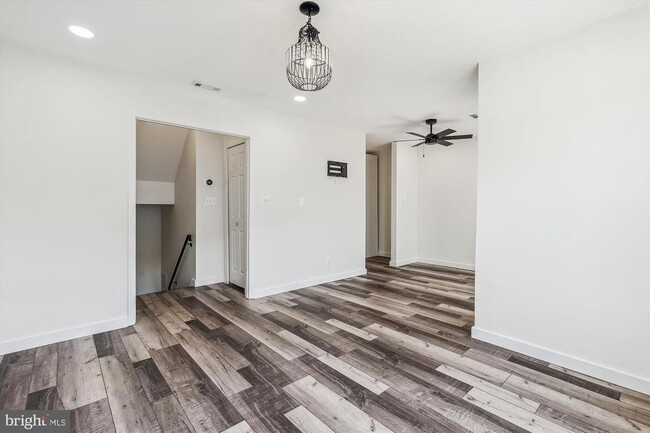 Building Photo - 6010 Sunset Ridge Ct