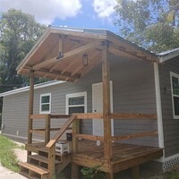 Building Photo - 198 Broad St