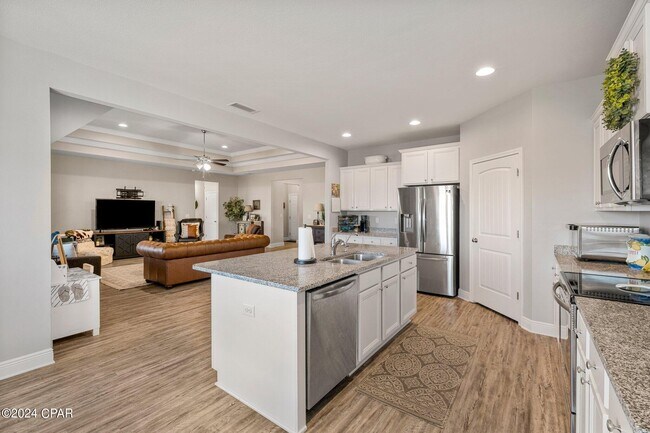 Building Photo - 317 Highbrook Rd