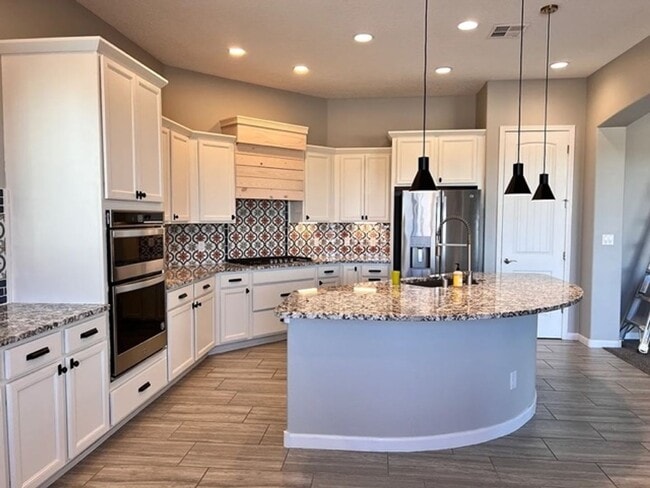 Building Photo - Beautiful Single Family Home in Desirable Subdivision Available in April 2026