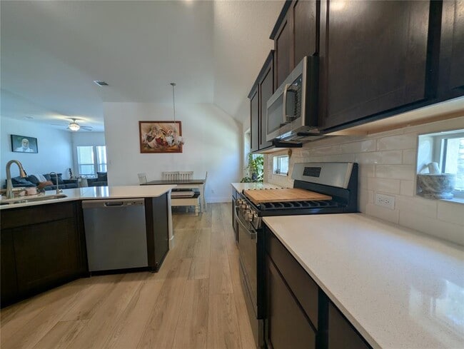 Building Photo - 148 Venti Cove