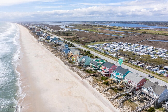 Building Photo - 3974 Island Dr