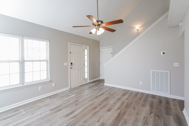 Building Photo - 146 Homestead Pl