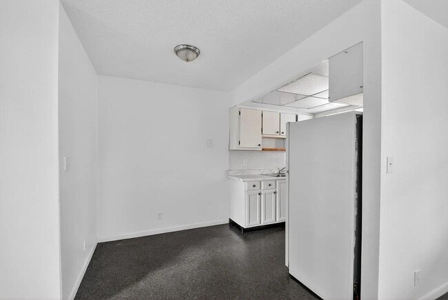 Building Photo - 1406 Barton Rd