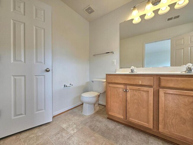 Building Photo - 15328 Elizabeth Burbage Loop