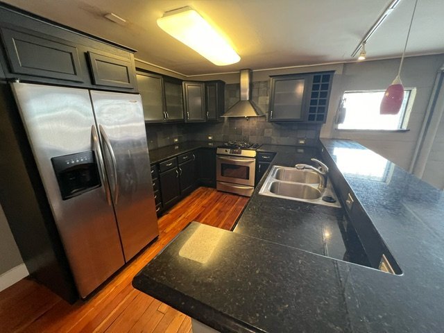 Building Photo - 2002 E 11th St