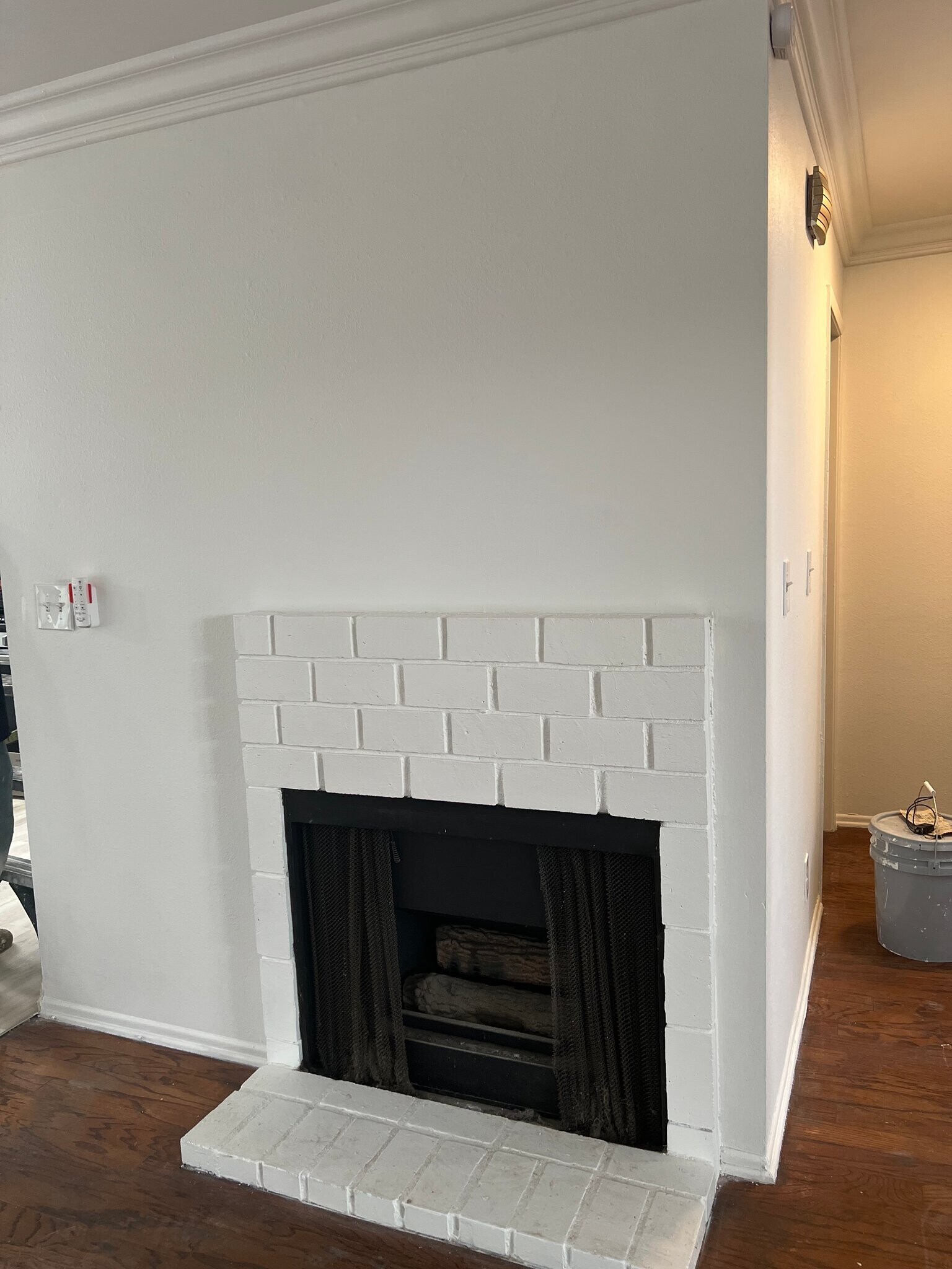 Building Photo - 1101 Laveta Terrace