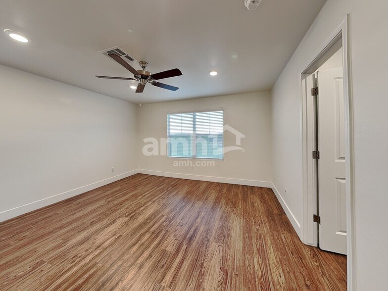 Building Photo - 21469 S 231st Way