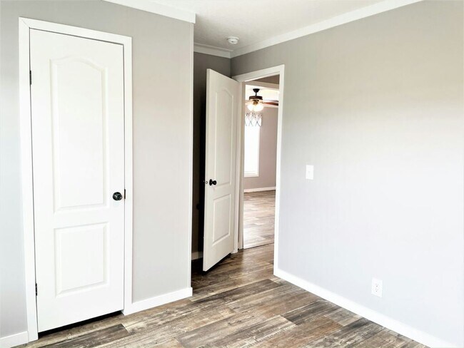 Building Photo - 3031 SW 108th St