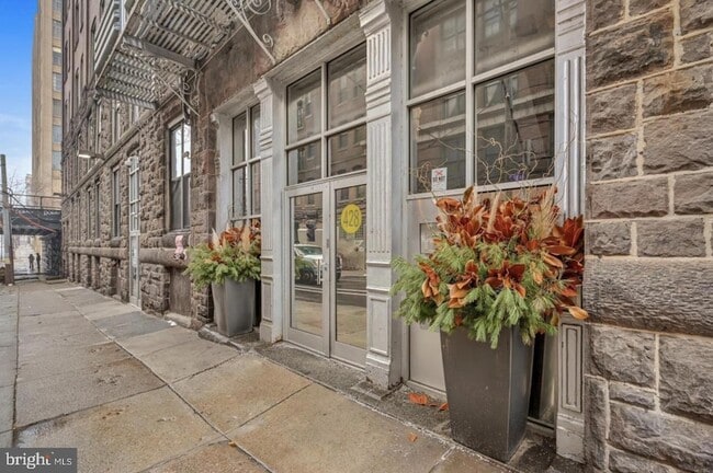Building Photo - 428-40 N 13th St