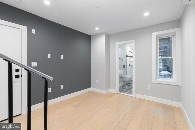Building Photo - 1707 Rittenhouse Square