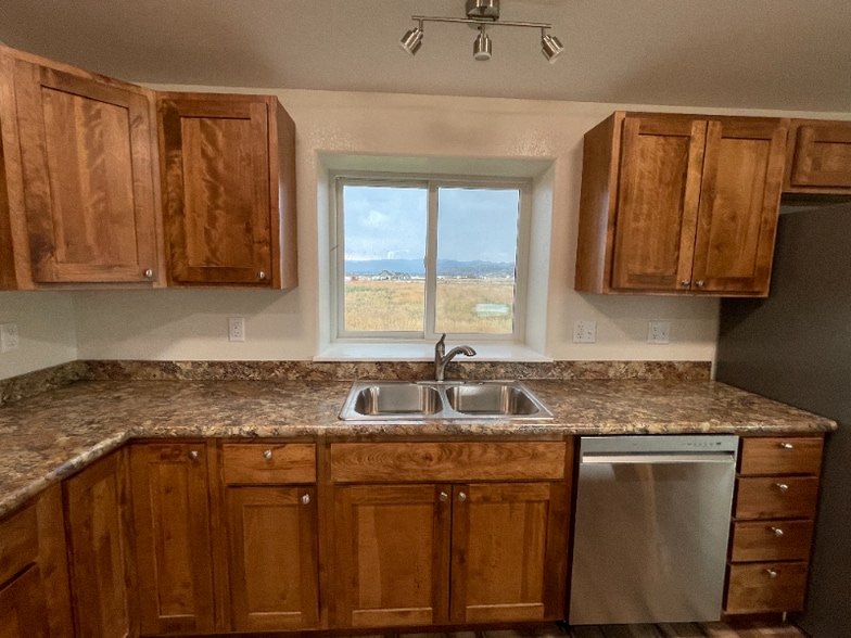 Building Photo - 297 Guthrie Rd