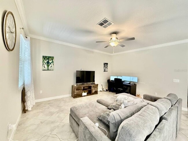 Building Photo - 10143 Count Fleet Dr