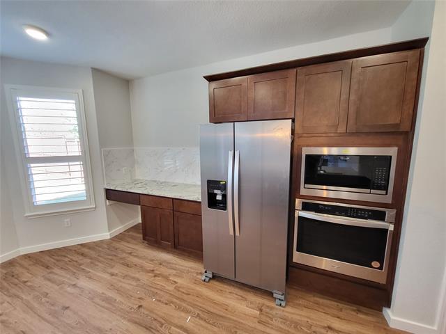 Building Photo - 9992 Wyndbrook Dr
