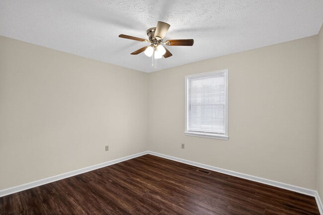 Building Photo - 11530 Tomahawk Trail W