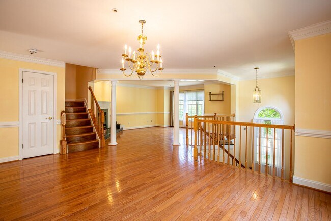 Building Photo - Impressive 3 BR/2 Full BA & 2 Half BA EOG Townhome in Decoverly Adventure!