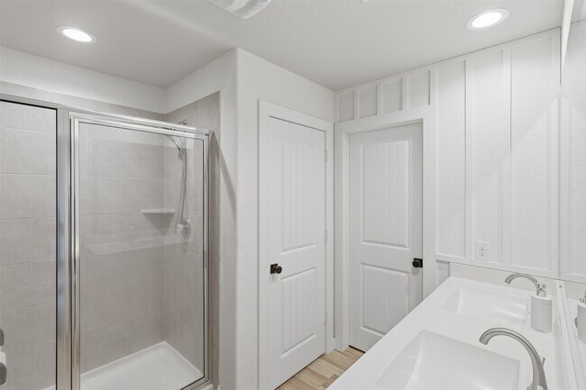 Building Photo - 710 Desert Pea Ln