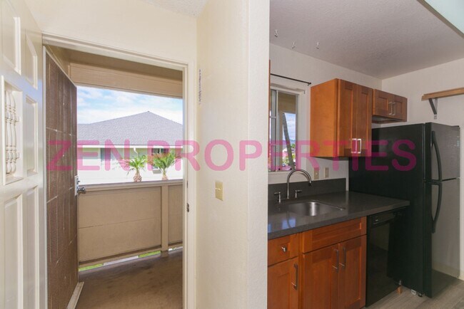 Building Photo - a 2 bdrm, 2 bath townhome  with 1 prkg at Villages at Waipio