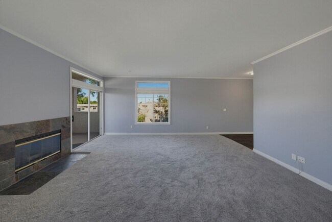Building Photo - 4591 Warner Ave