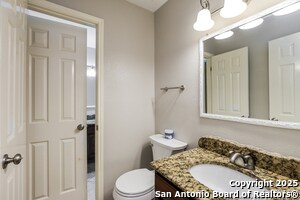 Building Photo - 13031 Feather Ridge Dr