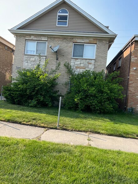 Building Photo - 7210 Park Ave