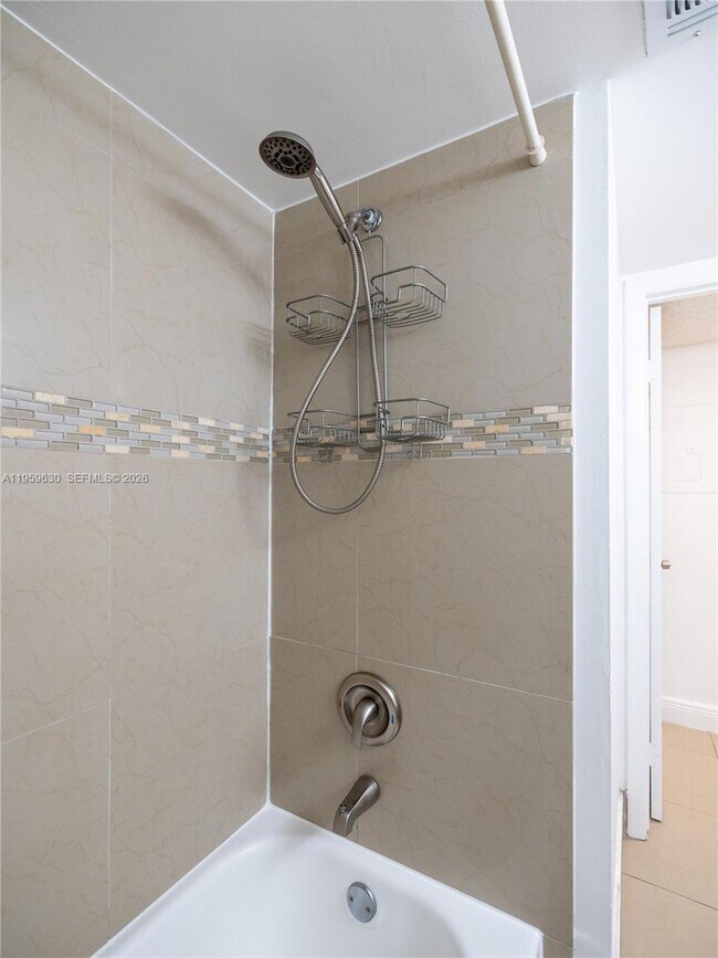 Building Photo - 9955 Westview Dr