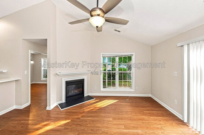 Building Photo - 6307 Forest Ridge Dr