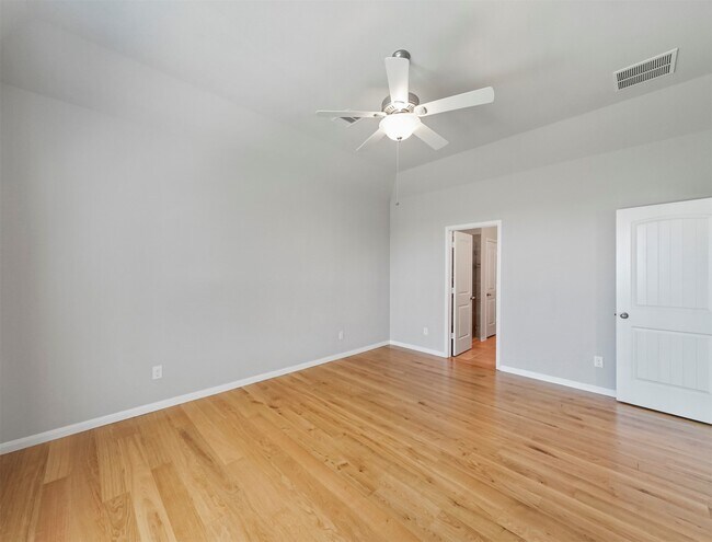 Building Photo - 5342 Rue Dela Croix Dr