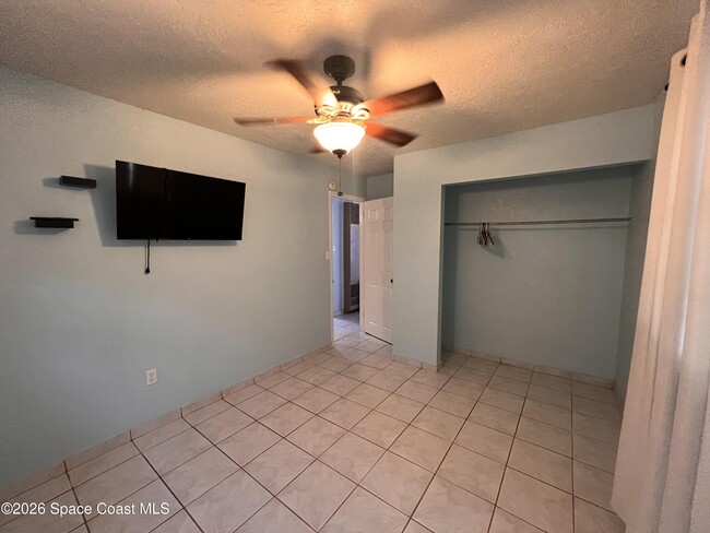 Building Photo - 2807 Tropic Rd