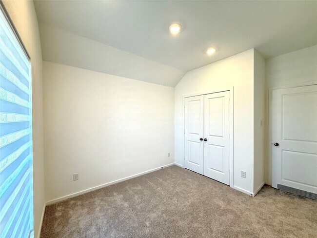 Building Photo - 3052 Harrier Dr